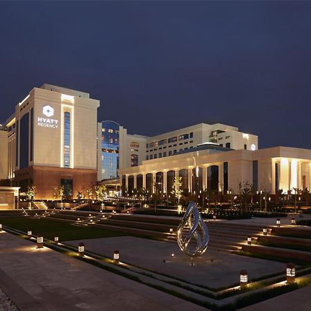Hyatt Regency Tashkent Hotel Exterior photo