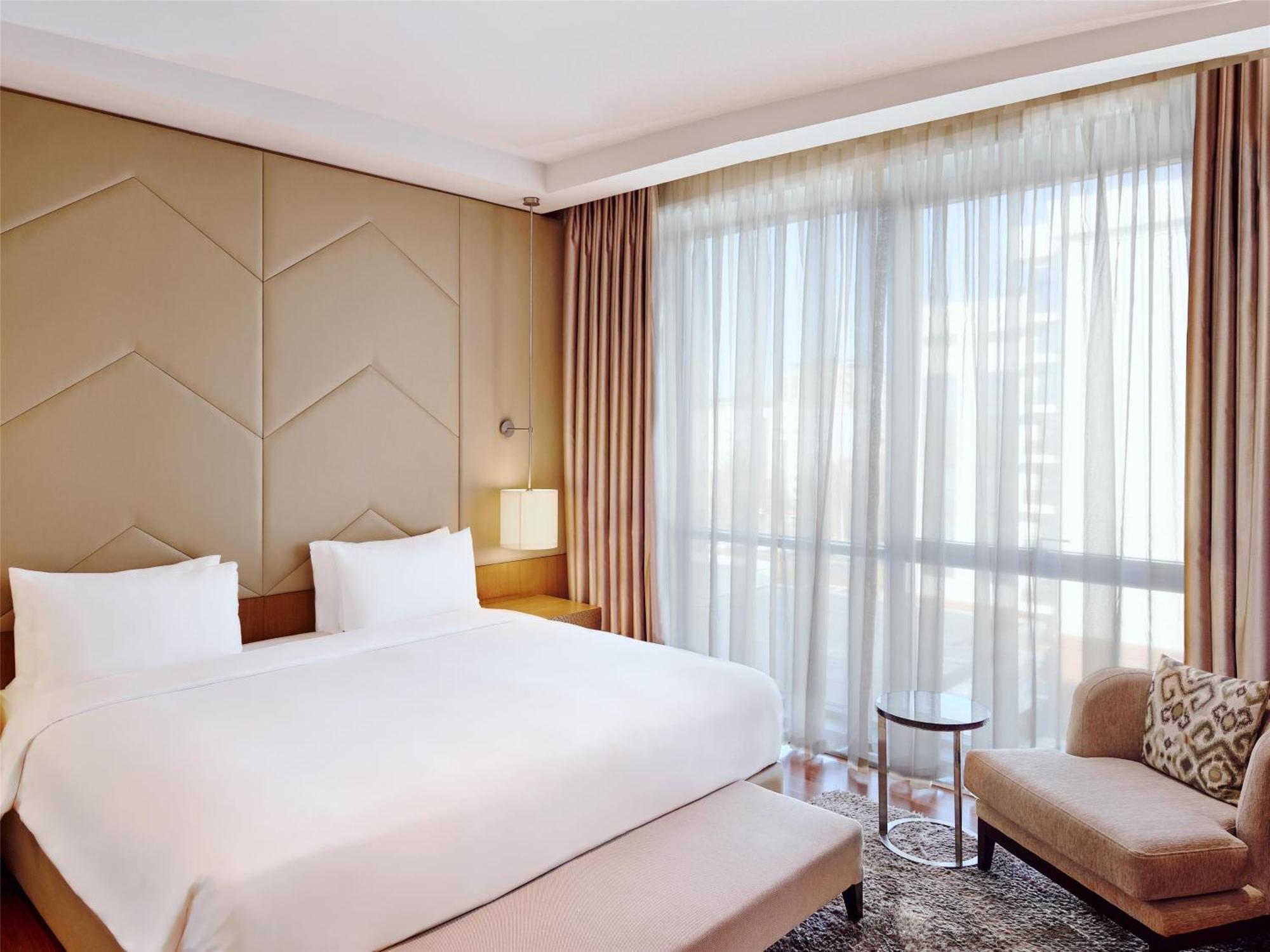 Hyatt Regency Tashkent Hotel Exterior photo