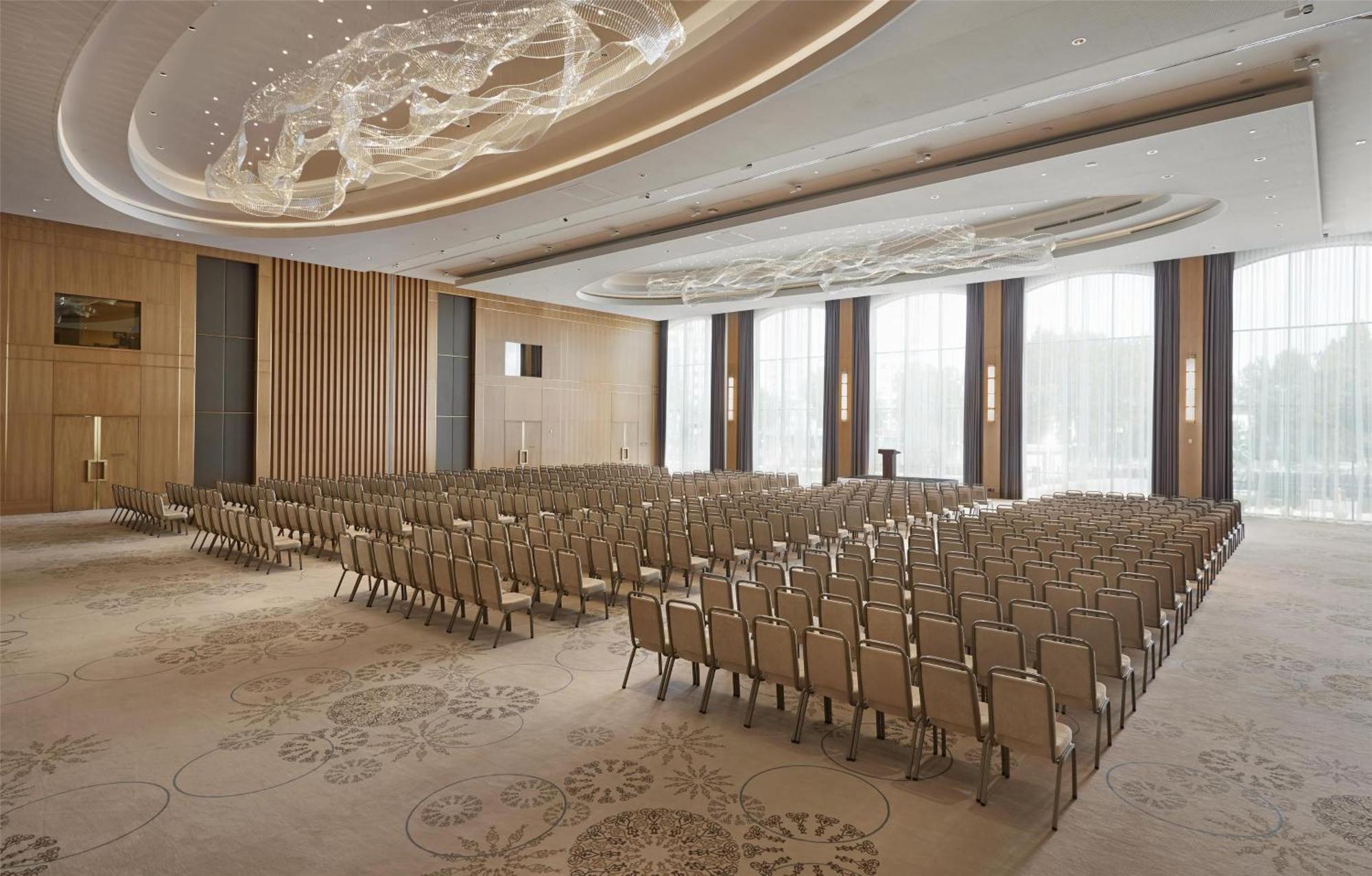 Hyatt Regency Tashkent Hotel Exterior photo