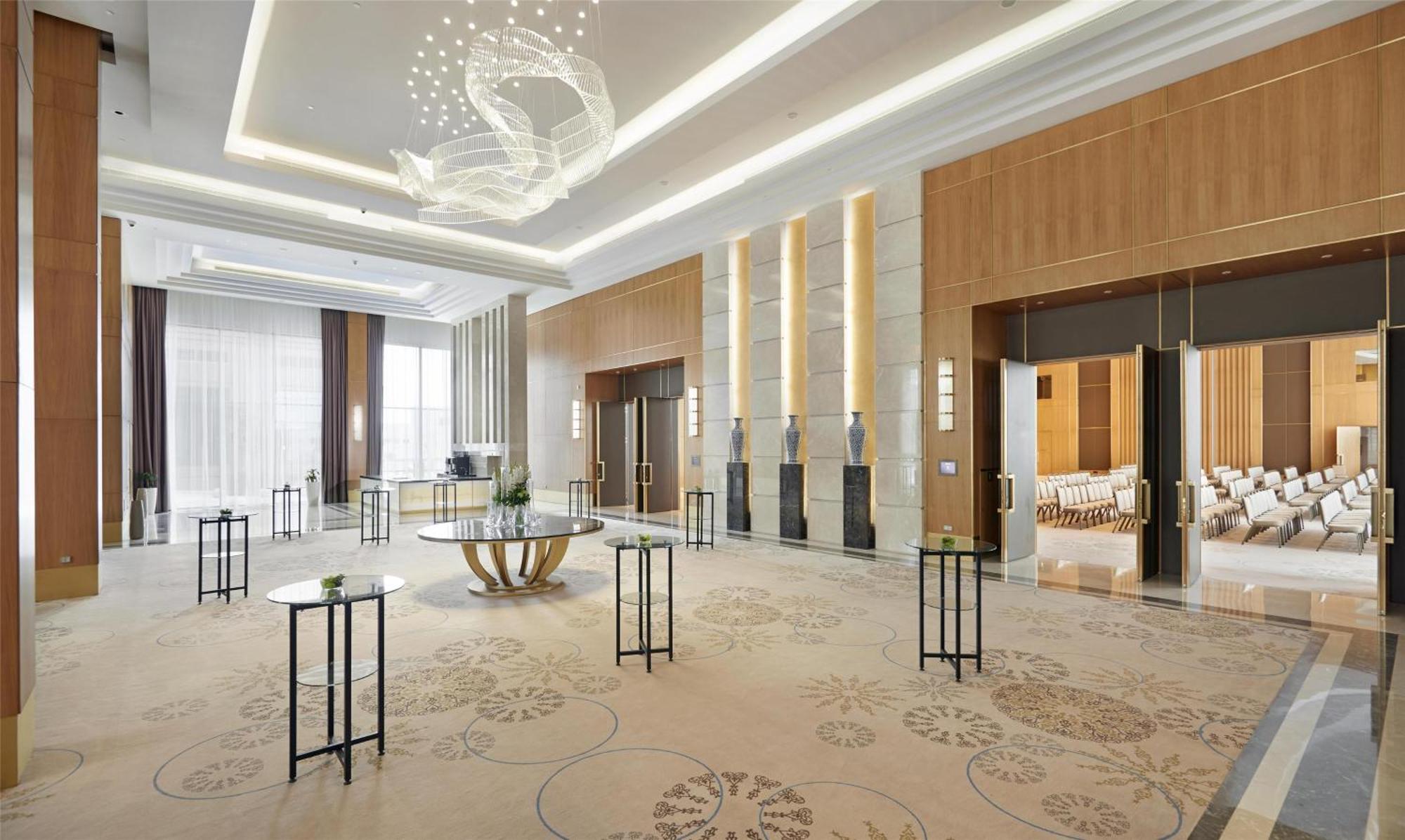 Hyatt Regency Tashkent Hotel Exterior photo