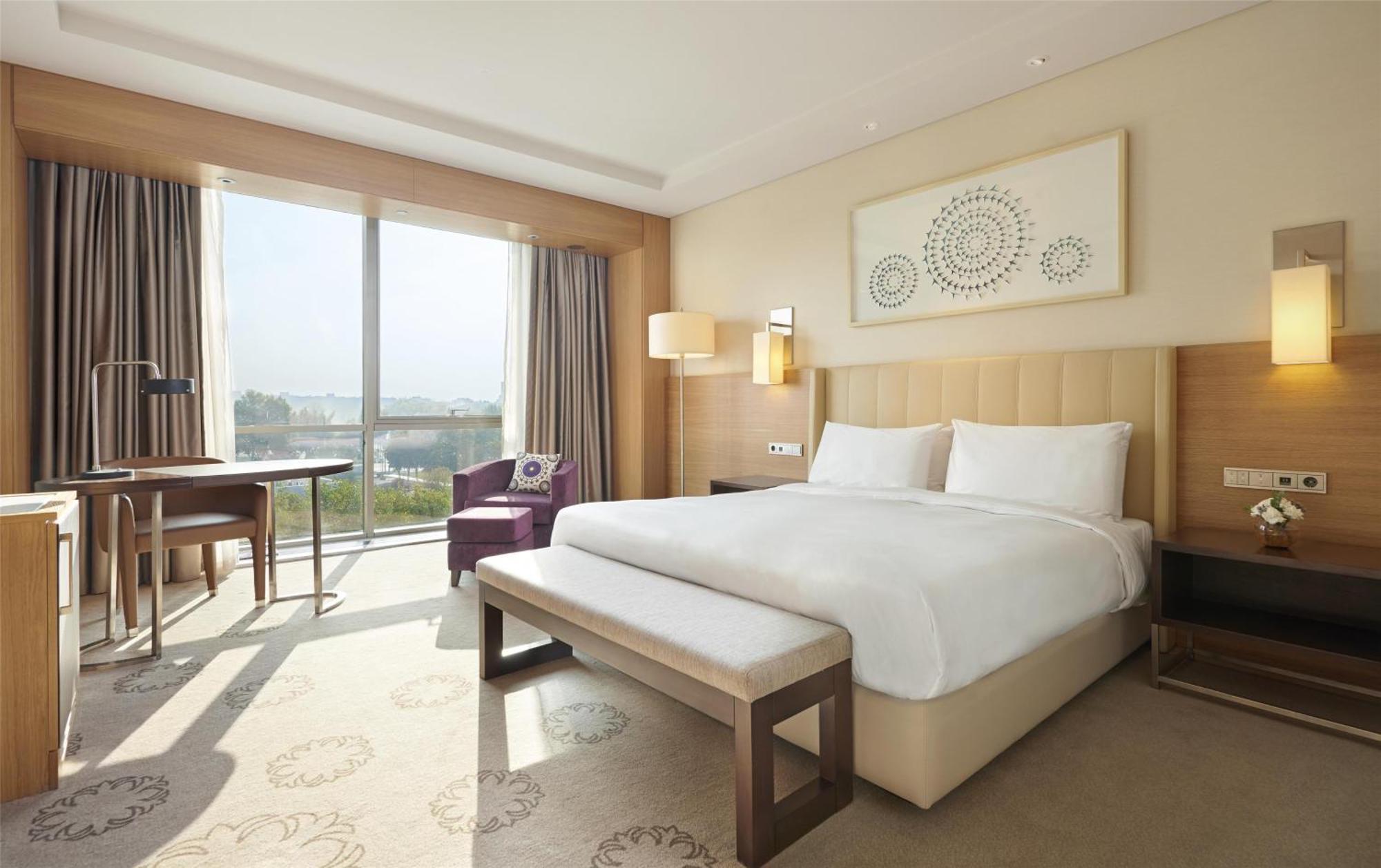 Hyatt Regency Tashkent Hotel Exterior photo