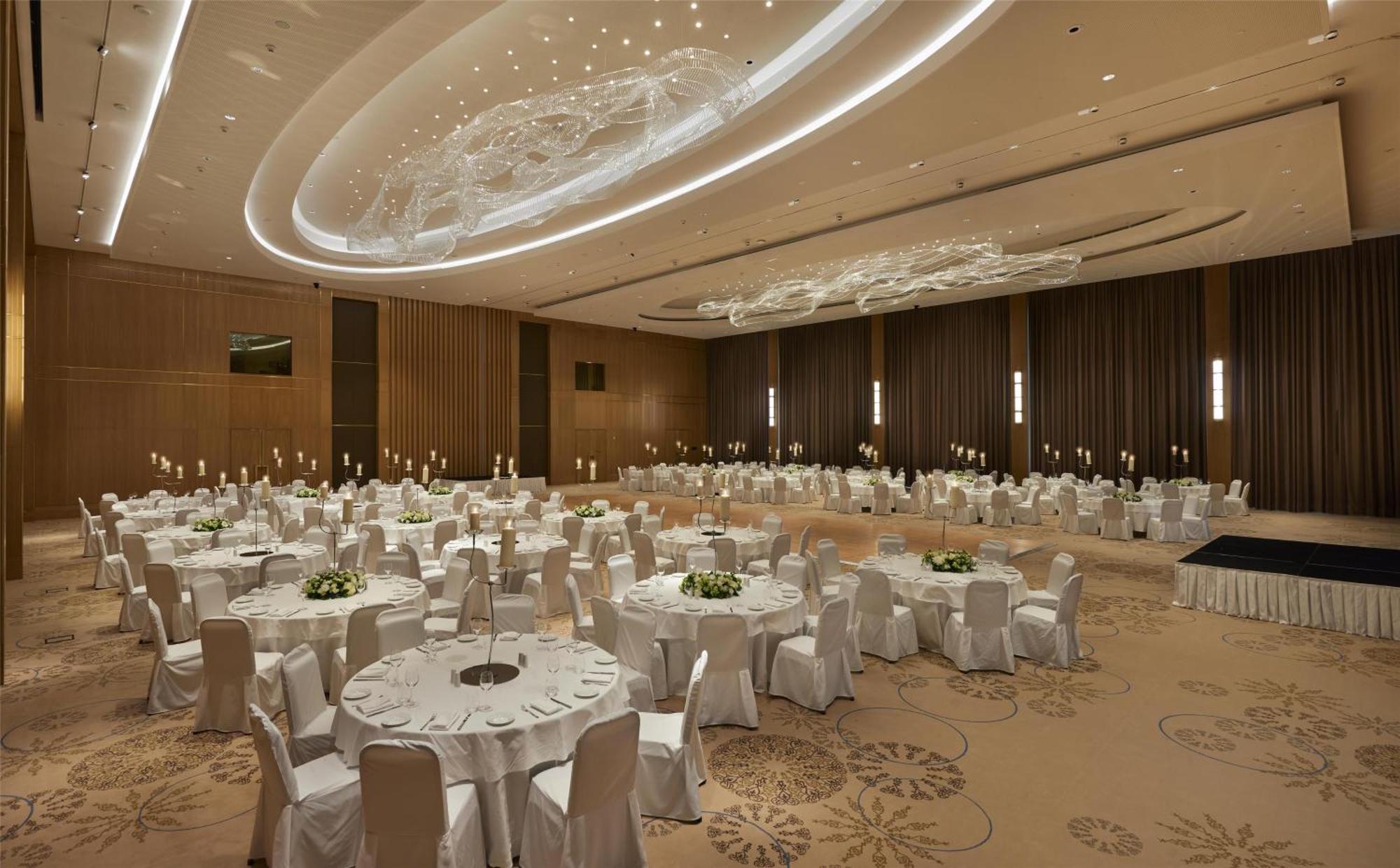 Hyatt Regency Tashkent Hotel Exterior photo